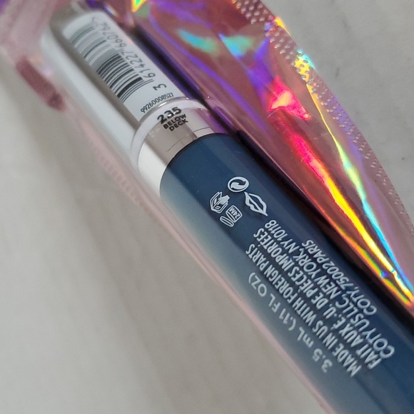 4 Covergirl Melting Pout Vinyl Vow Matte Liquid Lipsticks Lip Color 3.5 NWT - Picture 8 of 14